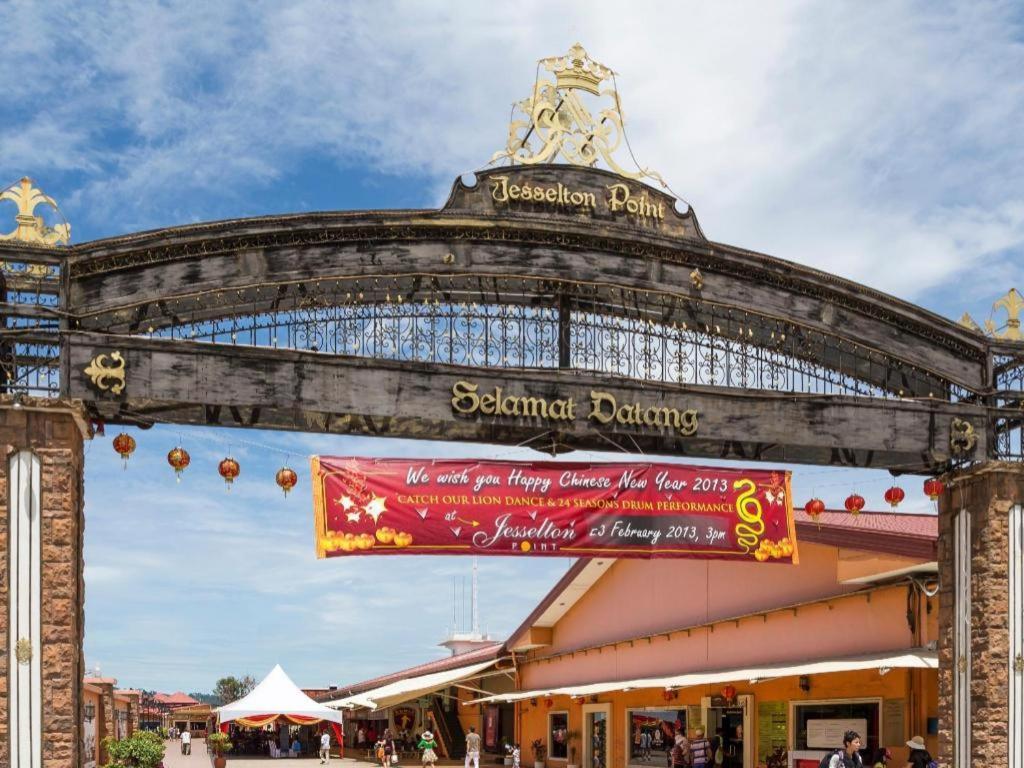 Oyo 44011 Weng Bee Guest House Kota Kinabalu Bagian luar foto