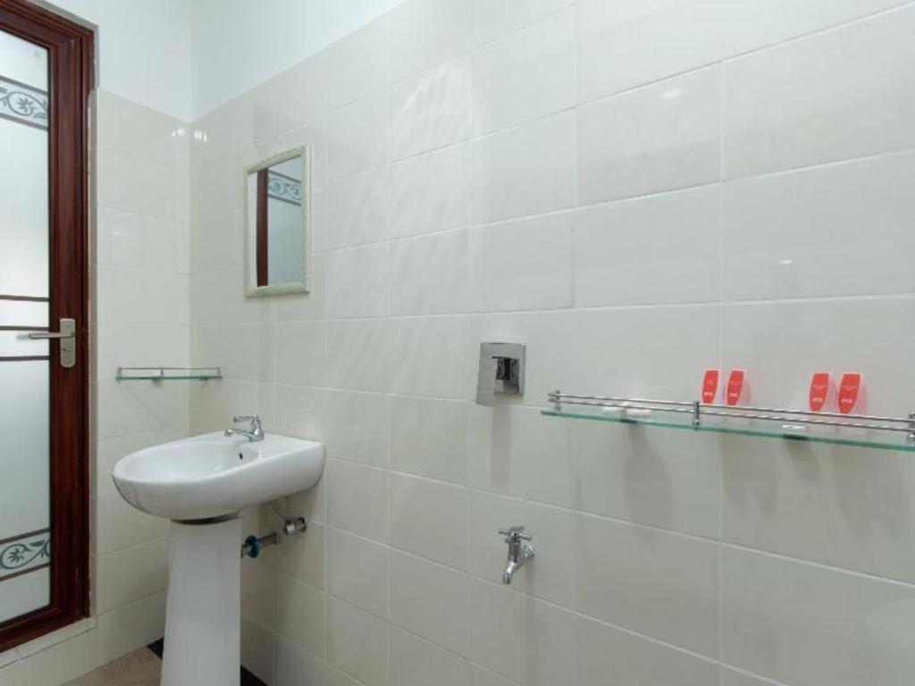 Oyo 44011 Weng Bee Guest House Kota Kinabalu Bagian luar foto
