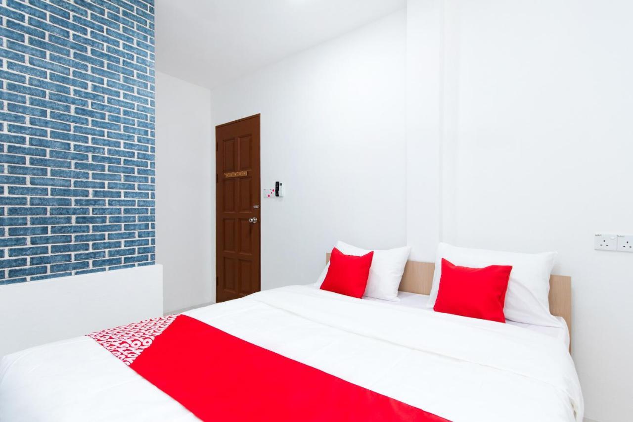 Oyo 44011 Weng Bee Guest House Kota Kinabalu Bagian luar foto