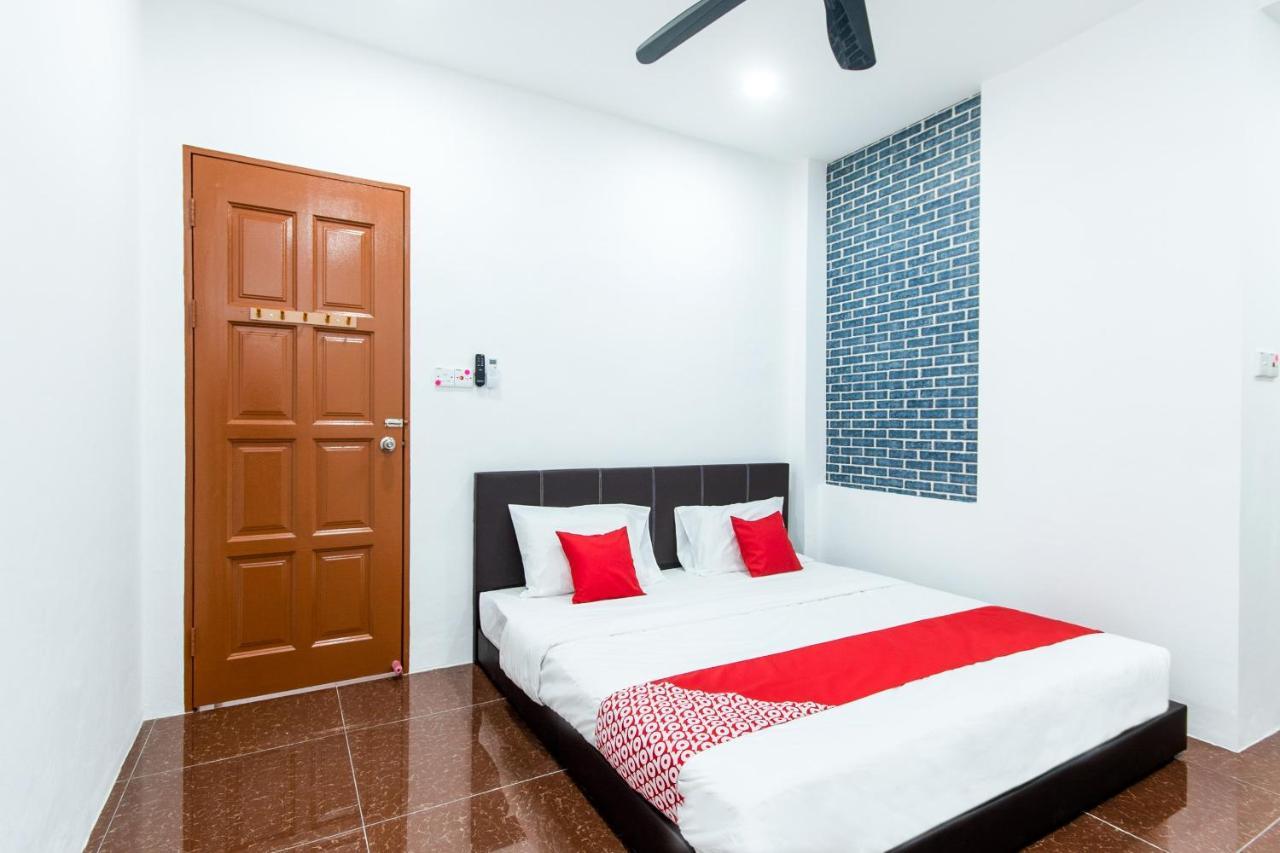 Oyo 44011 Weng Bee Guest House Kota Kinabalu Bagian luar foto