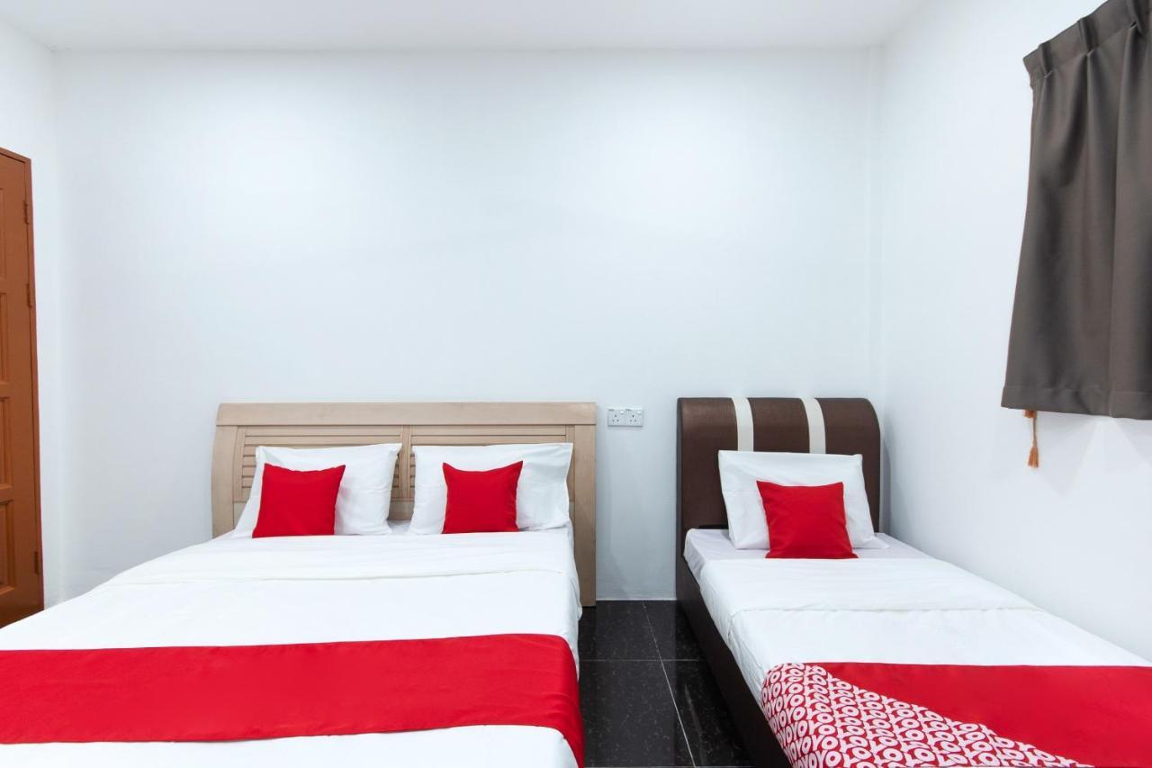 Oyo 44011 Weng Bee Guest House Kota Kinabalu Bagian luar foto